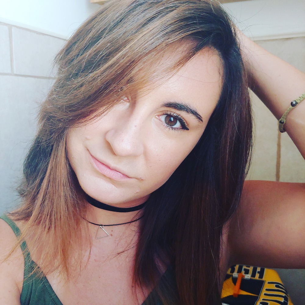 Meet your Posher, April